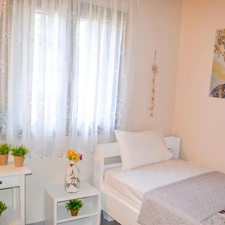 Сasa de vacaciones Nikos Stone House 80m From The With Wifi