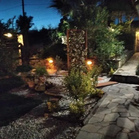 Nikos Stone House 80m From The With Wifi *