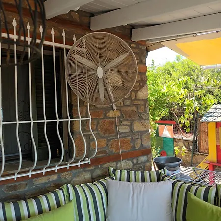 Nikos Stone House 80m From The With Wifi