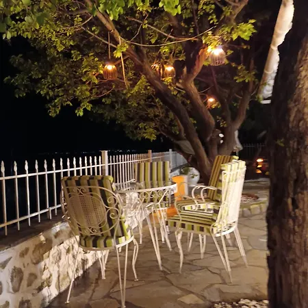 Ferienhaus Nikos Stone House 80m From The With Wifi