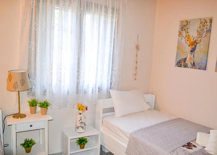 Ferienhaus Nikos Stone House 80m From The With Wifi