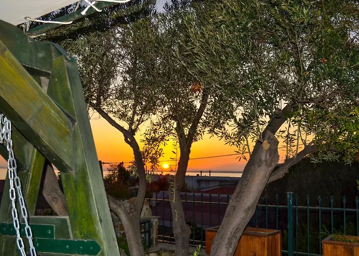 Nikos Stone House 80m From The With Wifi Ferienhaus